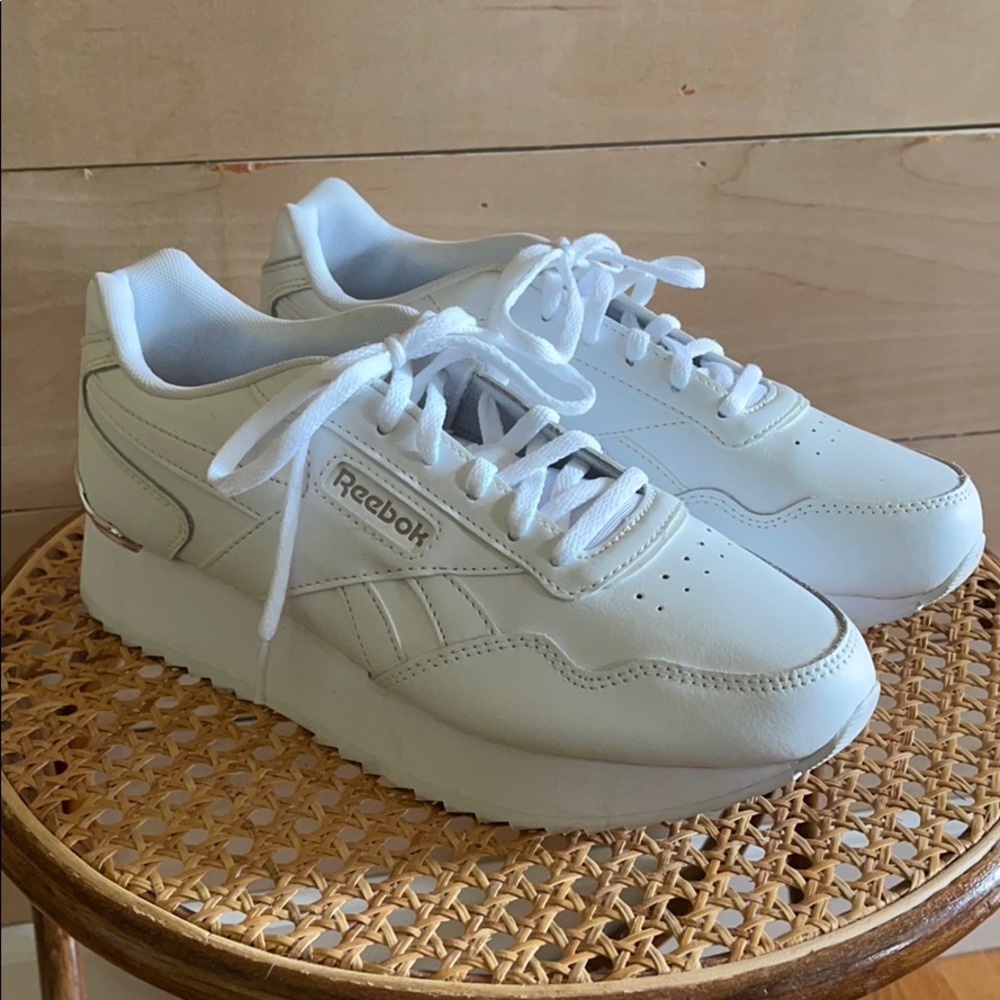 Brand new classic Reebok platform sneakers
